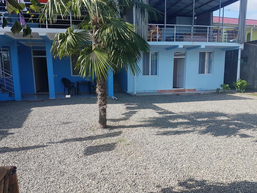 Saba Guest House Ureki Buitenkant foto